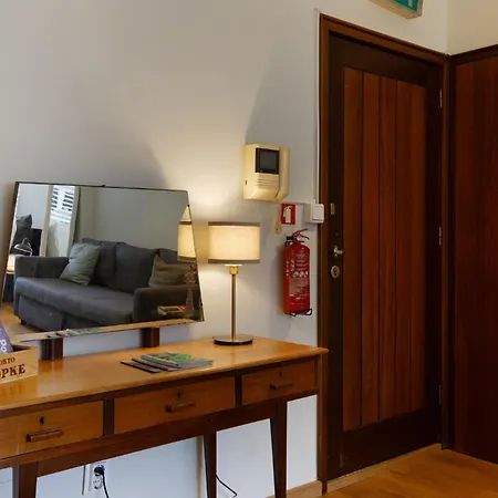 Casa Agustina, And Sunny With Optional Parking * Oporto