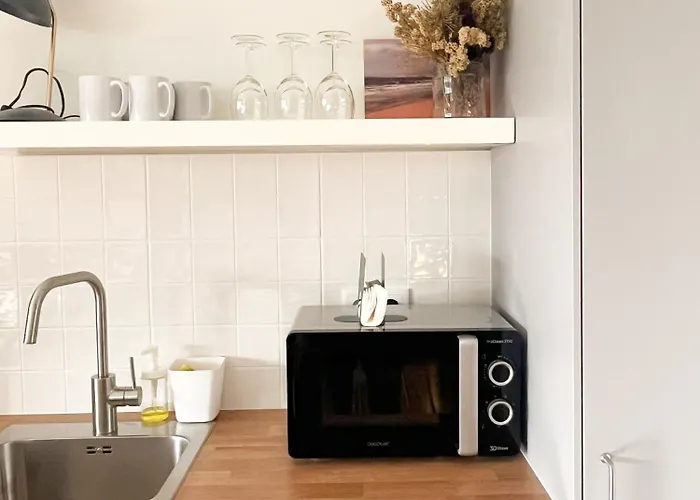 Casa Agustina, Bright & Stylish Apartment Near Praca Da Republica アパート ポルト