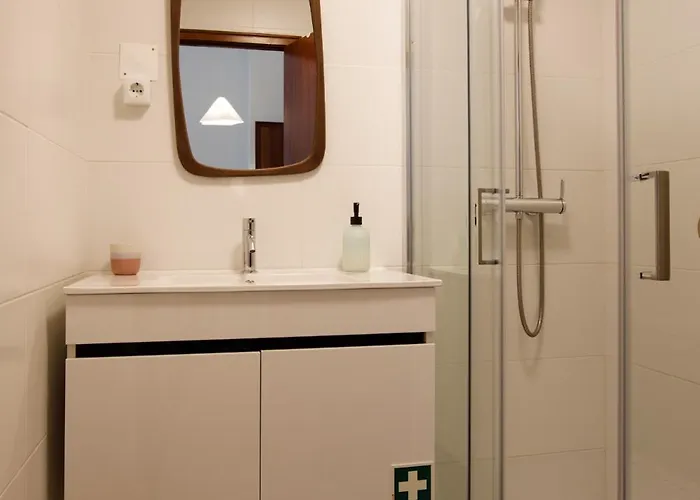 Casa Agustina, Bright & Stylish Apartment Near Praca Da Republica *